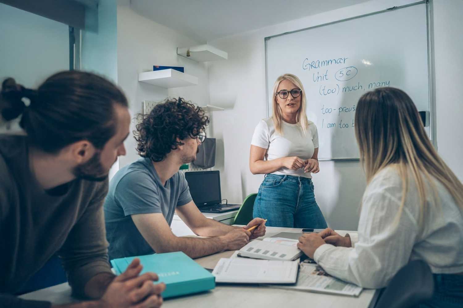Arı Dil modern sınıflarda CEFR standartlarında İngilizce ve Almanca eğitimi